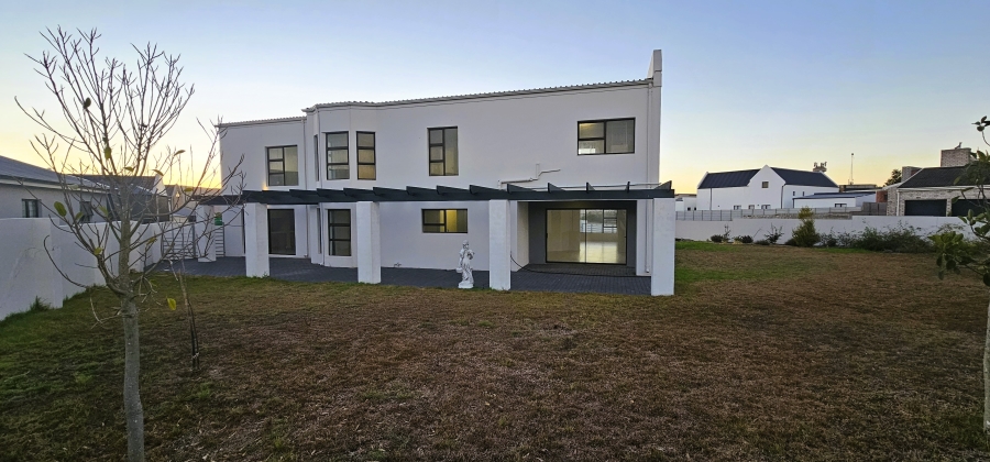 5 Bedroom Property for Sale in Myburgh Park Western Cape